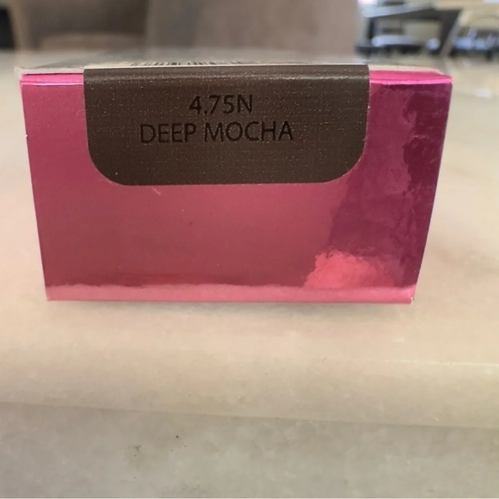 Beautyblender Bounce Deep Mocha 4.75N concealer/highlight/contour